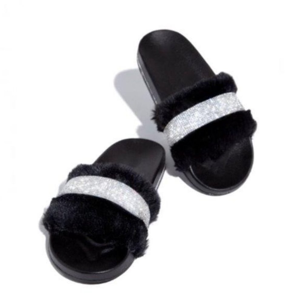 !! NEW !! Faux Fur Embellished Slides in Black - Picture 4 of 5